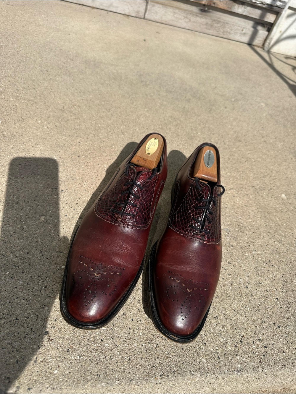 Genuine Alligator trim! Men's Burgundy Leather Oxford with Brogue Detailing